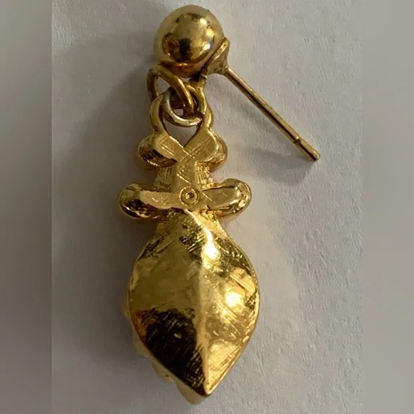 Vintage 1989 AVON Goldtone Blue Rhinestone Victorian Pierced Earrings - Picture 10 of 13